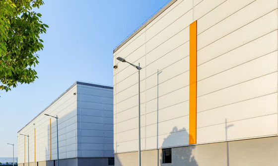 อายุการใช้งานยาว สร้างโกดังสแตนเลสกรอบแข็ง สร้างโกดังที่มีขนาดและการวางแผนที่สามารถปรับแต่งได้