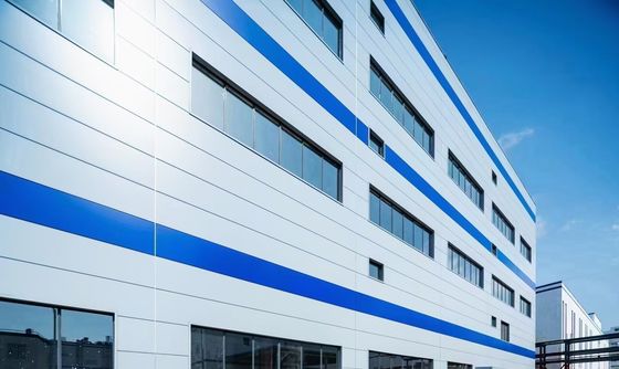 อุตสาหกรรม การติดตั้งอย่างรวดเร็ว อาคารโกดัง Prefab การออกแบบที่สามารถปรับปรุงได้