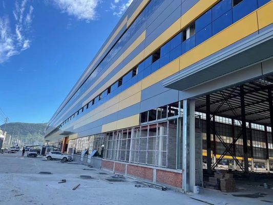สะพายความเบา สามารถปรับแต่งได้ โครงสร้างสแตนเลส Prefabricated Warehouse