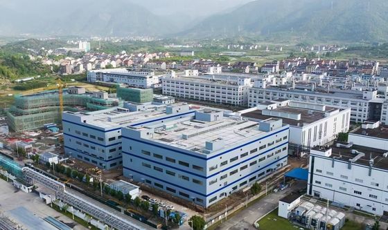 โกดังโครงสร้างเหล็กที่ทนทานต่อแผ่นดินไหวสูงและการก่อสร้างที่รวดเร็วสำหรับความต้องการในการจัดเก็บของคุณ