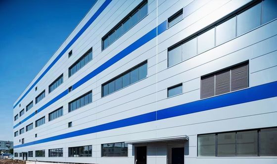 อุตสาหกรรม การติดตั้งอย่างรวดเร็ว อาคารโกดัง Prefab การออกแบบที่สามารถปรับปรุงได้